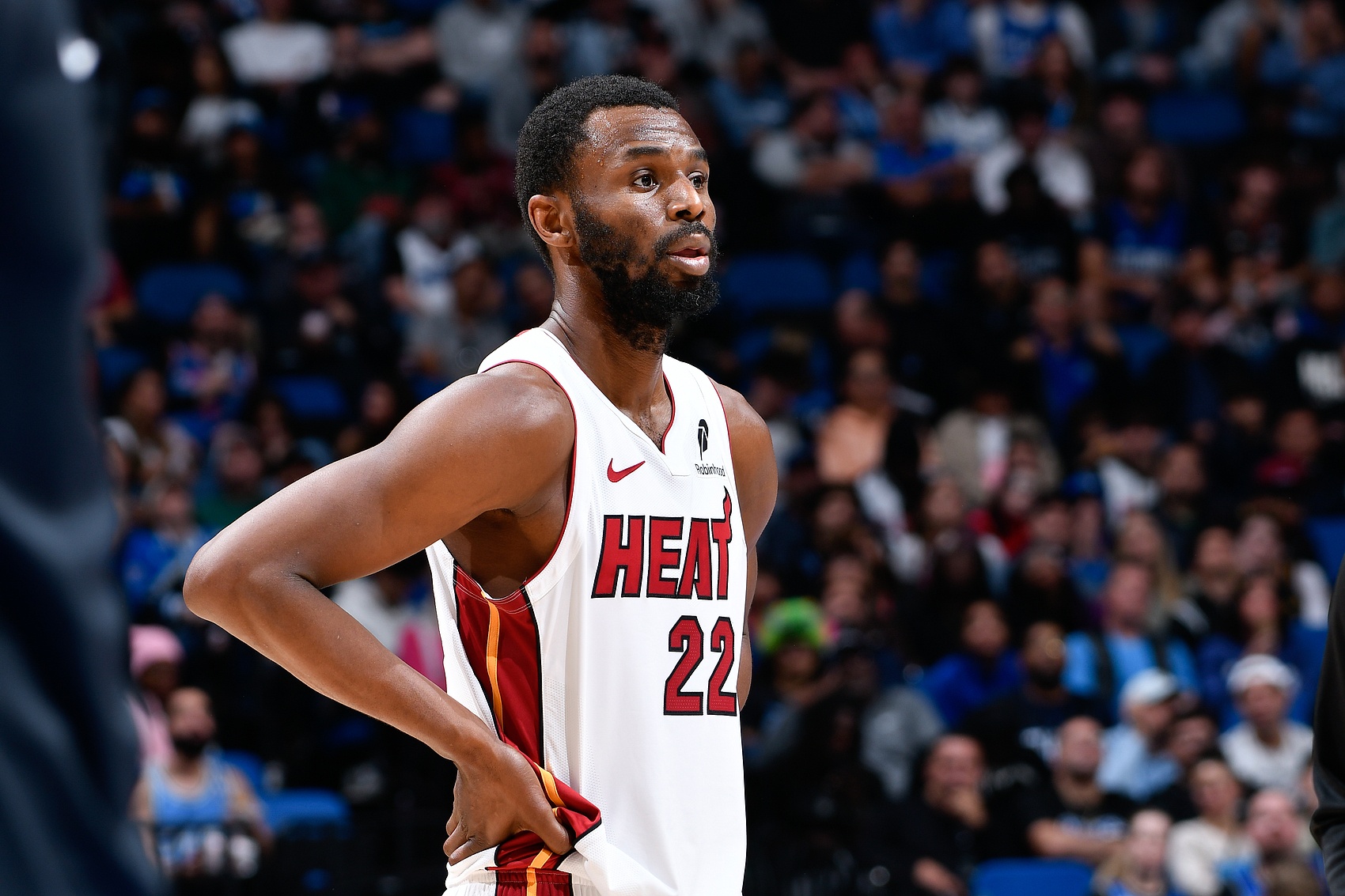 爱游戏APP-美记：勇士和热火并没有就维金斯进行实质性谈判 预计他将留队